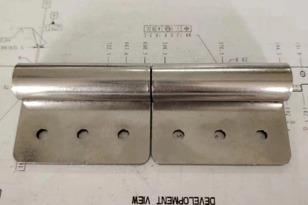 Corrosion-resistant Flag Hinges